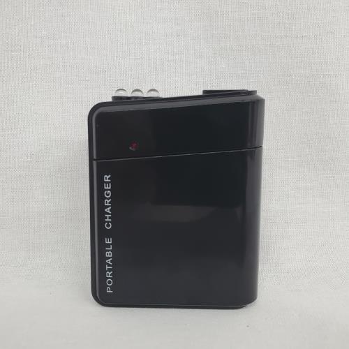 アクシス　乾電池式充電器